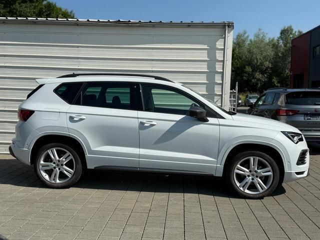 Nevada weiß nevada weiß Gebraucht 2023 Seat Ateca FR SUV | 31.385 € (Fairer Preis) - Bild 1/4