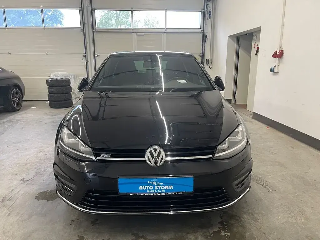 Second-hand VW Golf VII Highline 150 CP (110 kW) 2016 Negru Berlinǎ