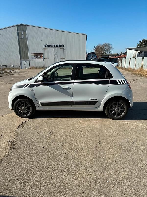 Gebraucht Renault Twingo Liberty 71 PS (52 kW) 2015 Weiß Kleinwagen