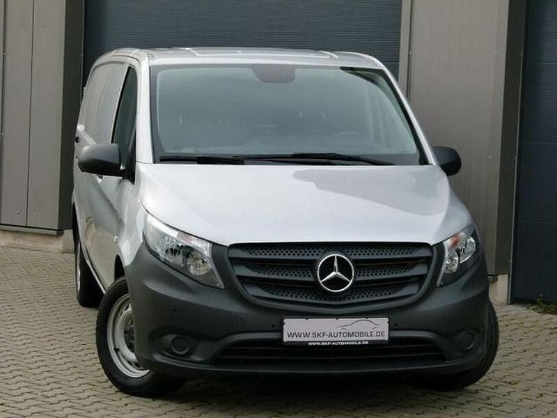 Gebraucht Mercedes Vito 250 PS (183 kW) 2021 Arktikweiss Van