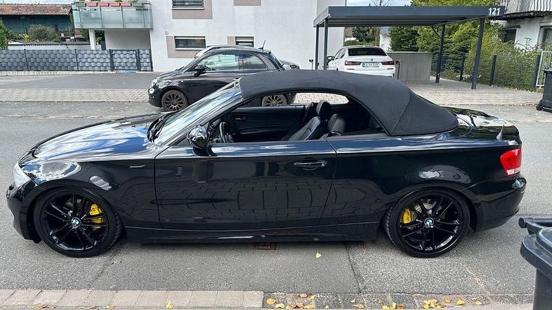 Schwarz Gebraucht 2012 BMW 120 Cabriolet Cabrio | 9.800 € (Fairer Preis) - Bild 1/4