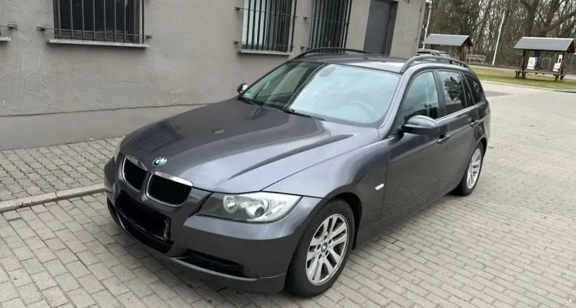 Gebraucht BMW 320 163 PS (119 kW) 2006 Grau Kombi