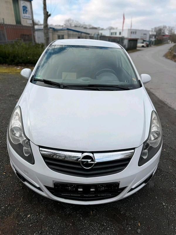 Gebraucht Opel Corsa 69 PS (50 kW) 2010 Weiß Kleinwagen