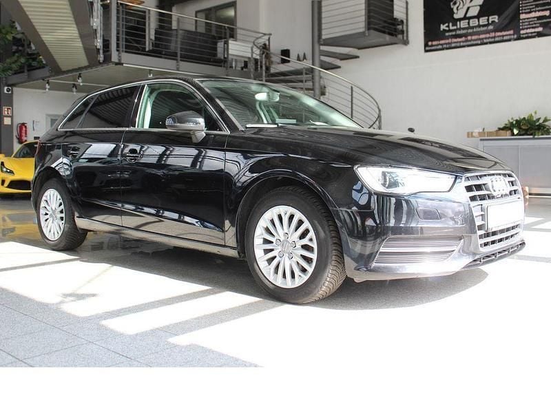 Gebraucht Audi A3 Sportback 122 PS (89 kW) 2013 Schwarz Kleinwagen