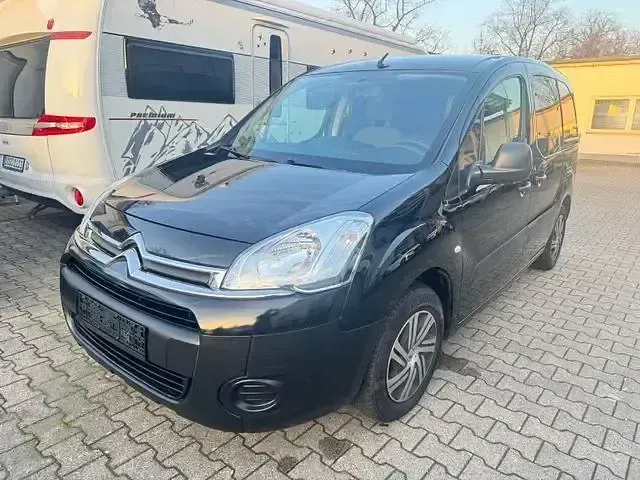 Gebraucht Citroën Berlingo Attraction 98 PS (72 kW) 2013 Schwarz Van / Kleinbus
