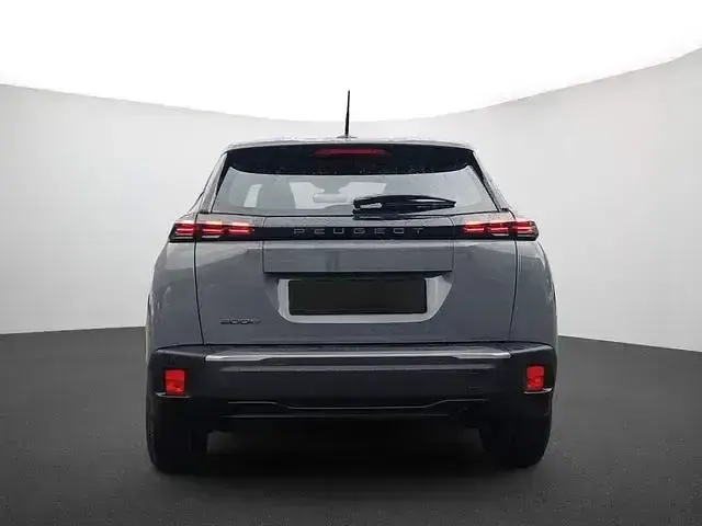 Gebraucht Peugeot 2008 Active 101 PS (74 kW) 2024 Grau (metallic) SUV