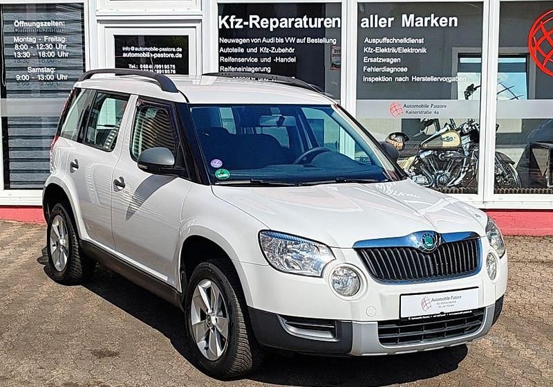 Weiß Gebraucht 2011 Skoda Yeti SUV | 6.837 € (Fairer Preis) - Bild 1/4