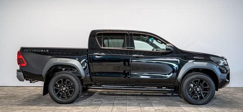 Neu Toyota HiLux 215 PS (158 kW) 2026 Schwarz Abholung
