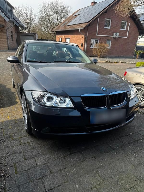 Gebraucht BMW 325 Performance 218 PS (160 kW) 2006 Grau Limousine