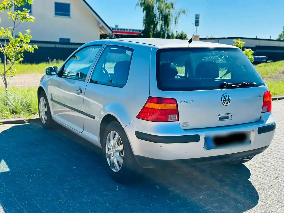 Gebraucht VW Golf IV 115 PS (84 kW) 1999 Silber Kleinwagen