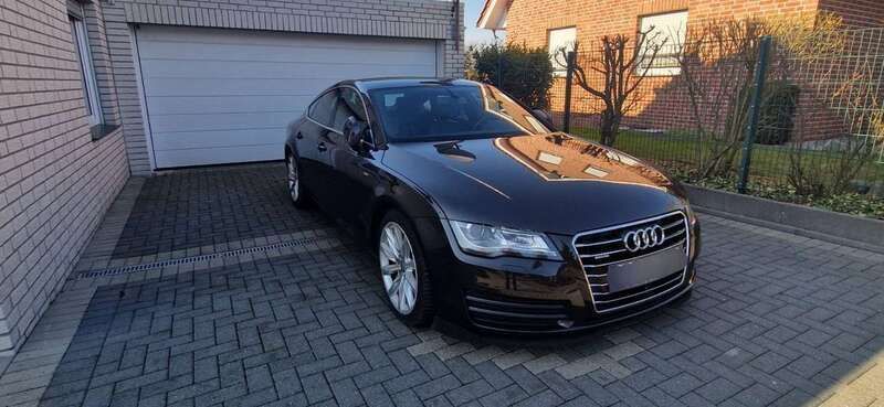 Grau Gebraucht 2012 Audi A7 Kleinwagen | 18.444 € (Fairer Preis) - Bild 1/4
