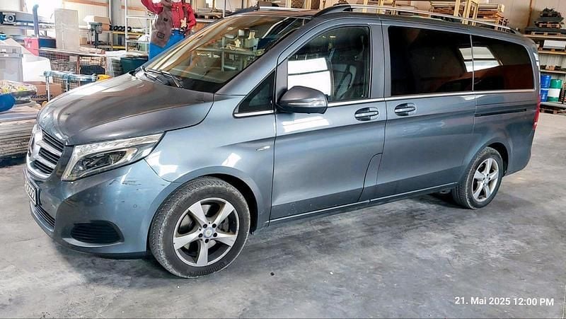 Gebraucht Mercedes V250 Avantgarde Edition 190 PS (139 kW) 2015 Grau Van / Kleinbus