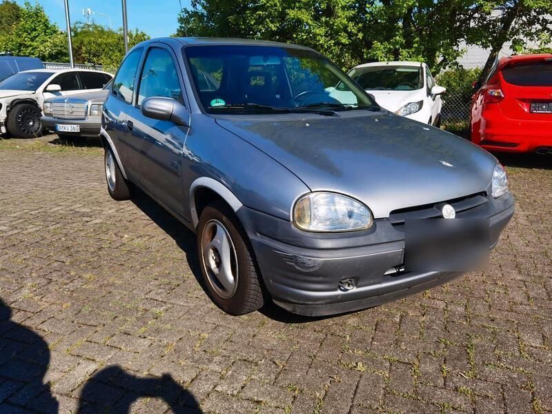 Grau Gebraucht 1997 Opel Corsa Kleinwagen | 299 € (Superpreis) - Bild 1/4