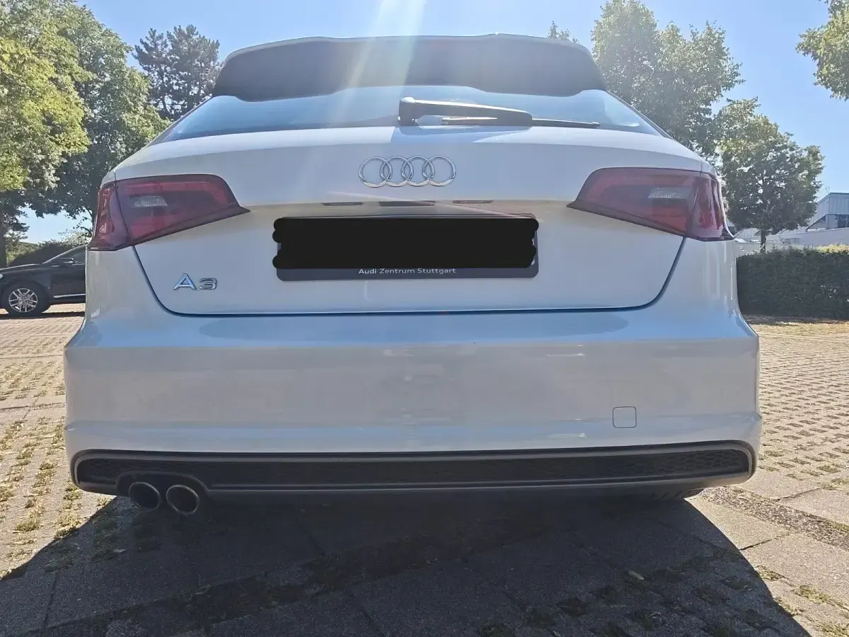 Gebraucht Audi A3 Sportback S-Line 125 PS (91 kW) 2015 Weiß Kleinwagen