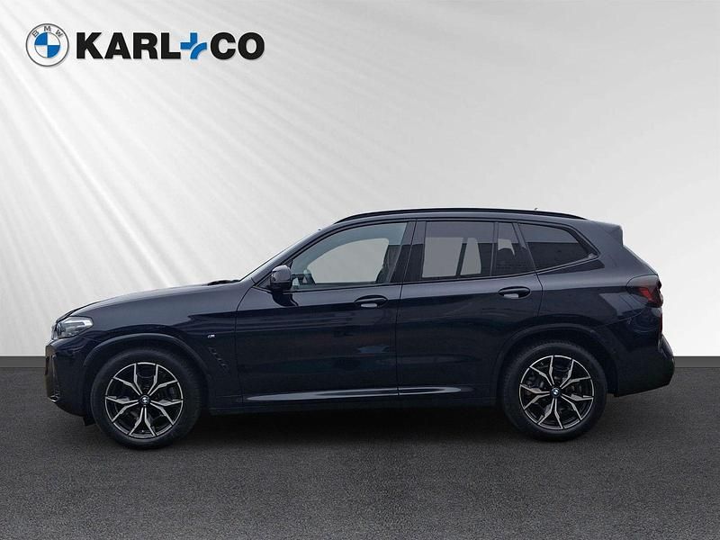Carbonschwarz metallic Gebraucht 2024 BMW X3 M Sport SUV | 44.988 € (Superpreis) - Bild 1/4