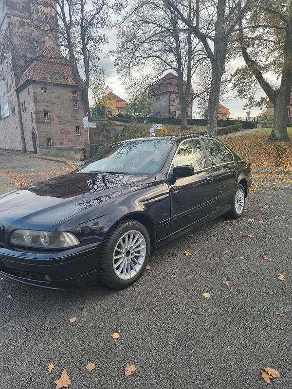 Gebraucht BMW 520 Basis 170 PS (125 kW) 2001 Schwarz Limousine