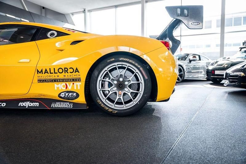 Gebraucht Ferrari 488 669 PS (492 kW) 2018 Gelb Coupé