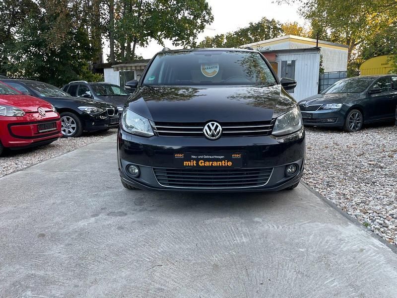 Schwarz Gebraucht 2011 VW Touran Comfortline Van / Kleinbus | 5.999 € (Fairer Preis) - Bild 1/4
