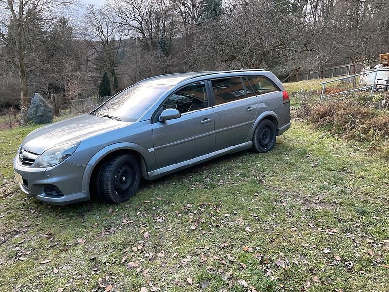 Gebraucht Opel Vectra 150 PS (110 kW) 2008 Silber Kombi