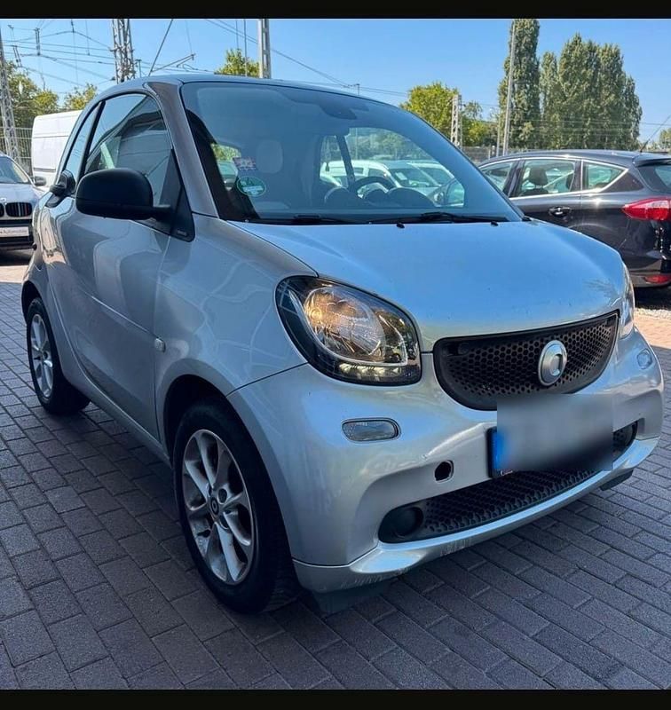 Silber Gebraucht 2015 Smart ForTwo Coupé Coupé | 6.990 € (Fairer Preis) - Bild 1/4