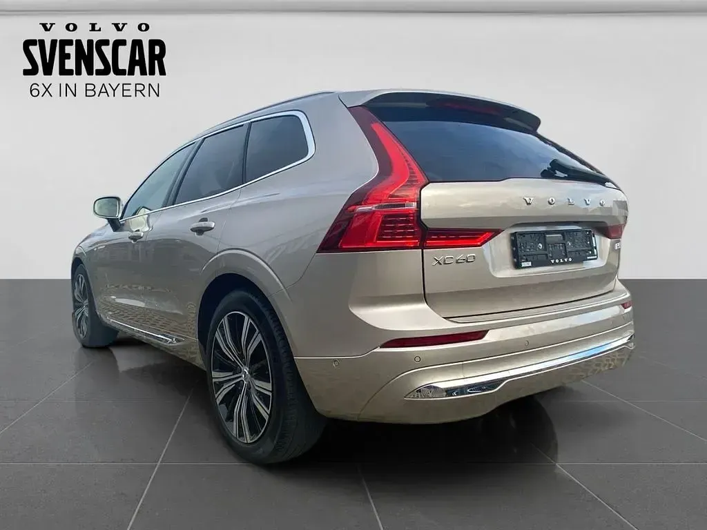 Gebraucht Volvo XC60 Ultimate 235 PS (172 kW) 2022 Silber SUV