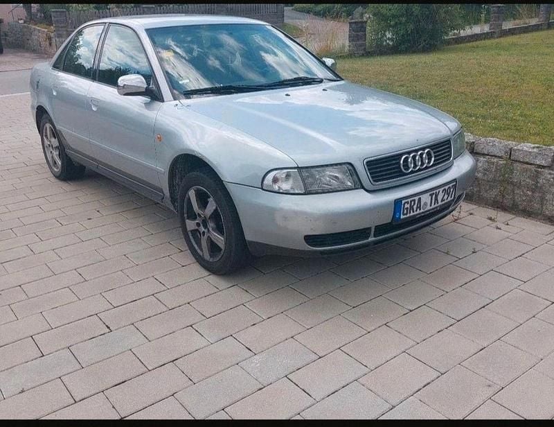 Silber Gebraucht 1999 Audi A4 Limousine | 1.200 € (Fairer Preis) - Bild 1/1