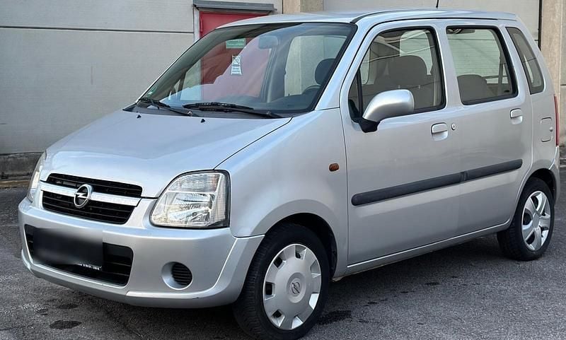Gebraucht Opel Agila 60 PS (44 kW) 2004 Silber Van / Kleinbus