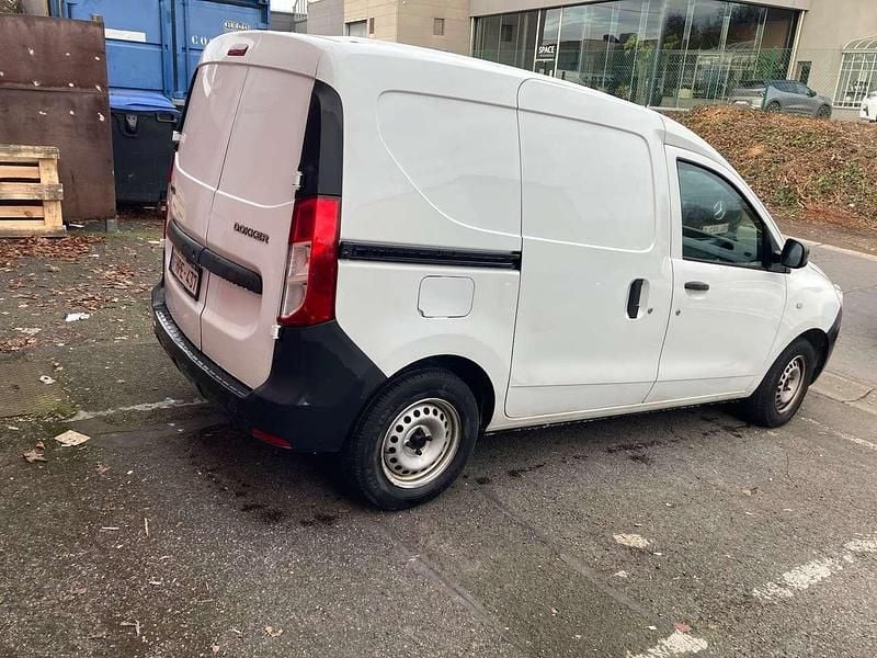Gebraucht Dacia Dokker 83 PS (61 kW) 2019 Weiß Van / Kleinbus