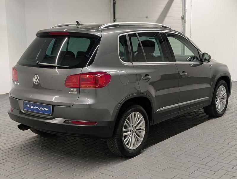 Gebraucht VW Tiguan Sport 122 PS (89 kW) 2014 Grau SUV