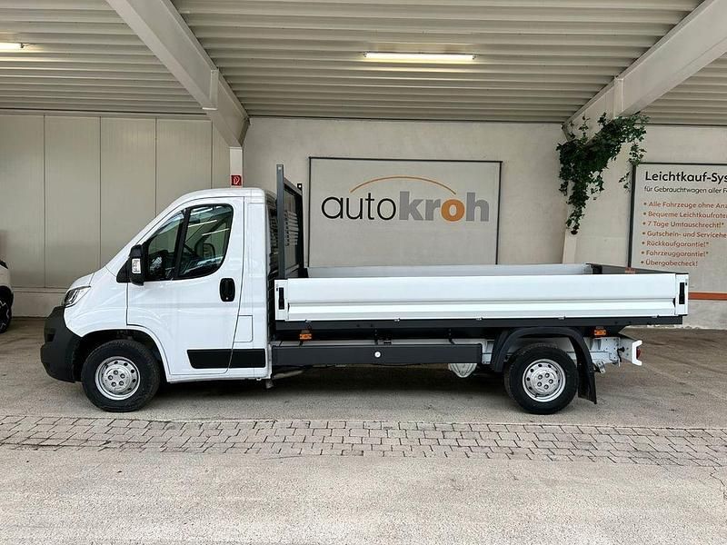 Weiß Gebraucht 2024 Opel Movano Van | 28.890 € (Superpreis) - Bild 1/4