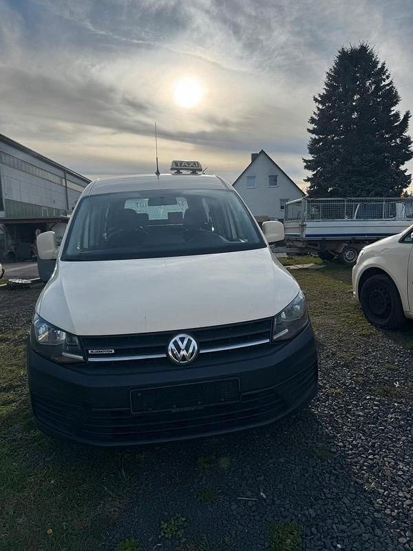 Second-hand VW Caddy 109 CP (80 kW) 2014 Bej Monovolum