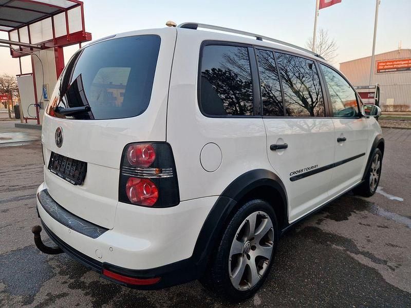 Gebraucht VW Touran 170 PS (125 kW) 2008 Weiß Van / Kleinbus