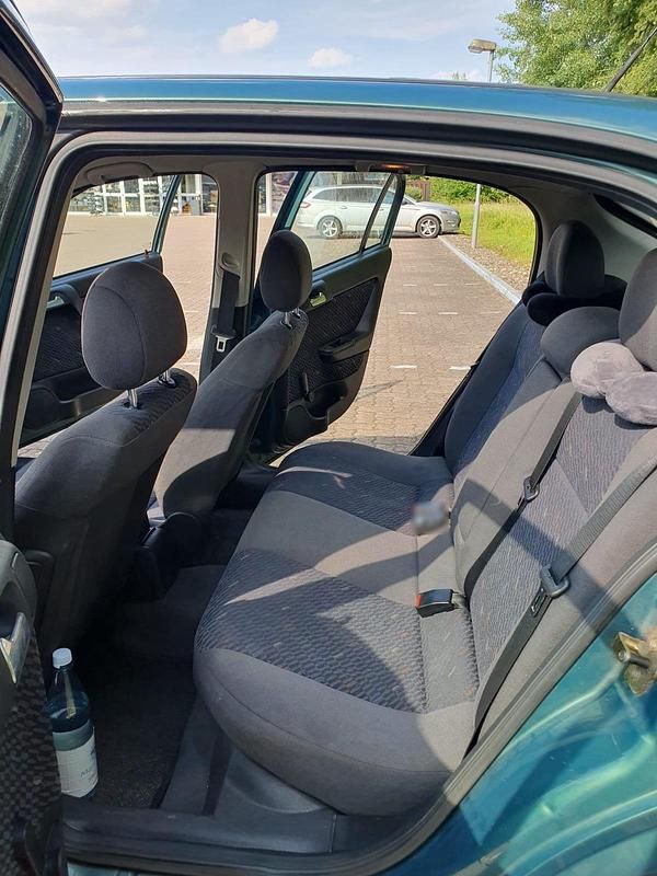 Gebraucht Opel Astra 84 PS (61 kW) 2001 Grün Kleinwagen