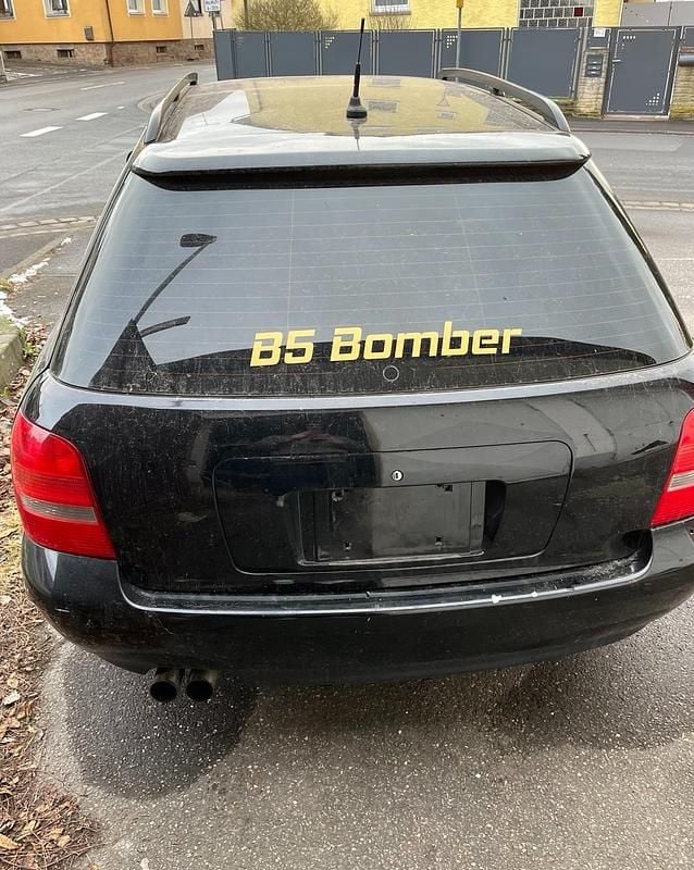 Gebraucht Audi A4 Basis 164 PS (120 kW) 1999 Schwarz Kombi