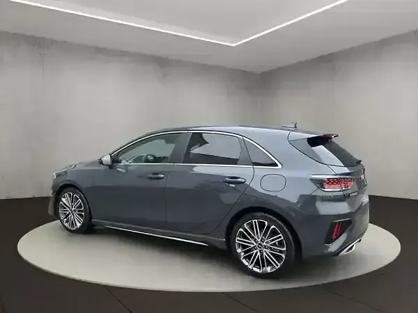 Nowe Kia Ceed 140 KM (102 kW) 2026 (h8g) pentametal met. Hatchback