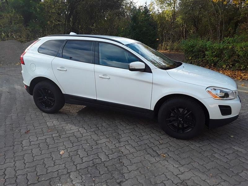 Gebraucht Volvo XC60 Summum 163 PS (119 kW) 2011 Weiß SUV