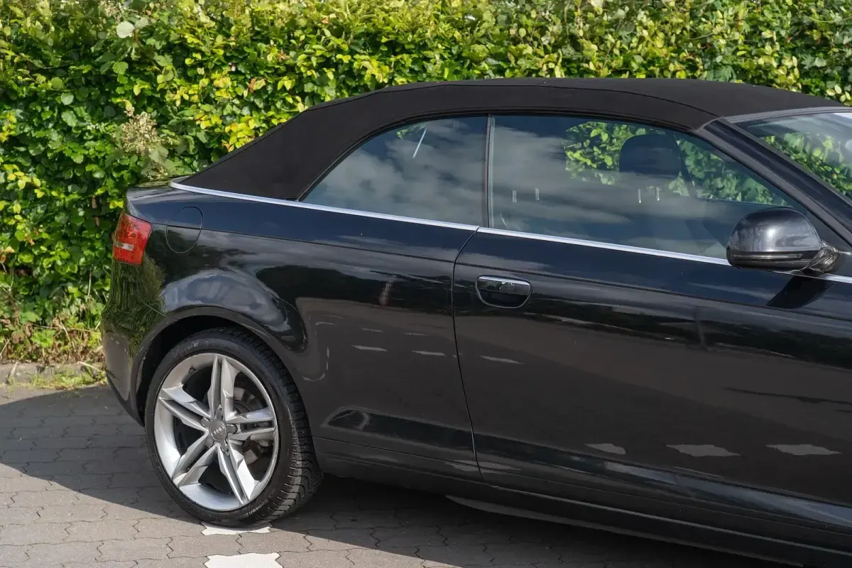 Gebraucht Audi A3 Cabriolet 105 PS (77 kW) 2008 Schwarz Cabrio