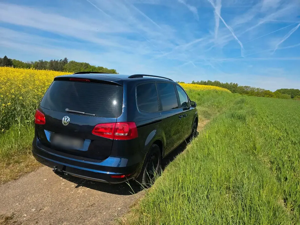 Gebraucht VW Sharan 177 PS (130 kW) 2011 Blau Van / Kleinbus