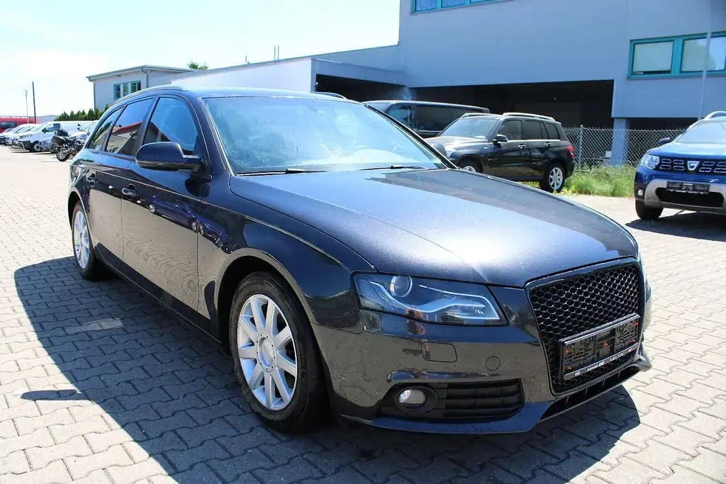 Gebraucht Audi A4 Sport 143 PS (105 kW) 2011 Grau Kombi