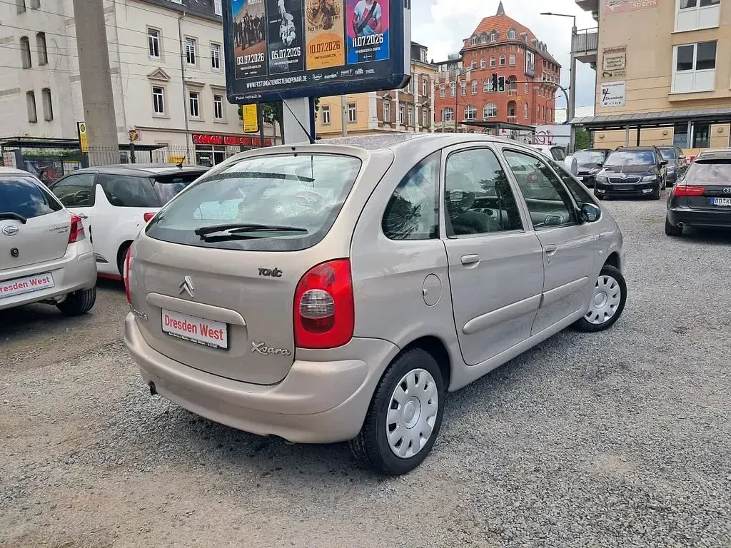Gebraucht Citroën Xsara Picasso 116 PS (85 kW) 2003 Braun Van / Kleinbus