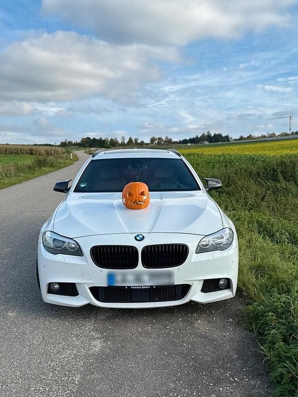 Weiß Gebraucht 2012 BMW 535 M Sport Kombi | 12.500 € (Fairer Preis) - Bild 1/4