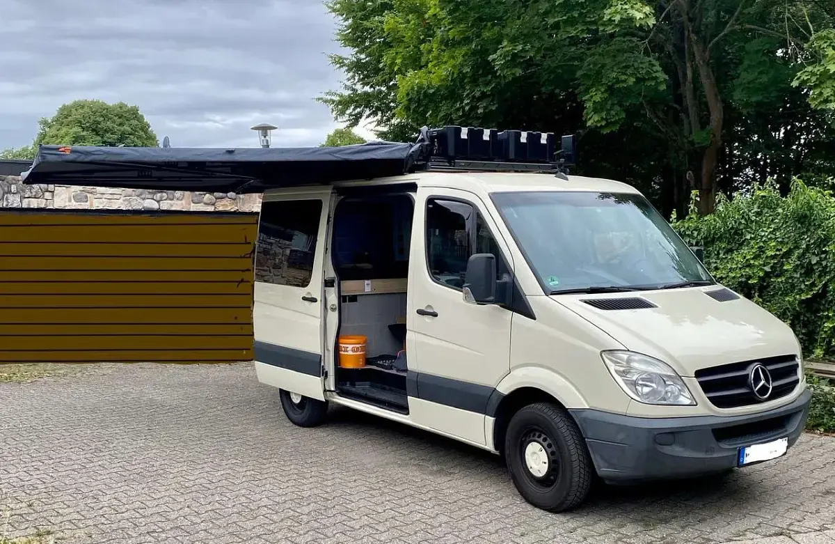 Gebraucht Mercedes Sprinter 109 PS (80 kW) 2009 Beige Van