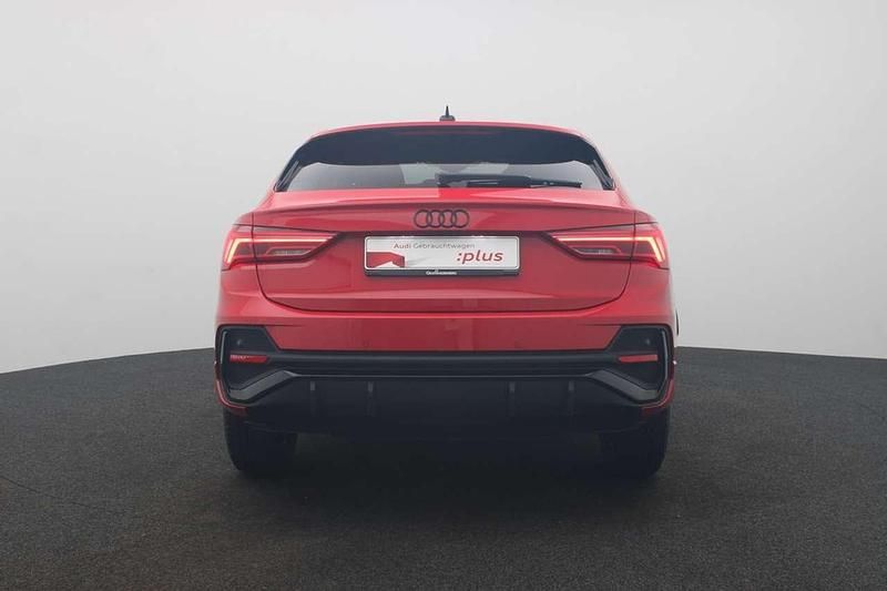 Gebraucht Audi Q3 Sportback S-Line 150 PS (110 kW) 2024 Progressivrot metallic SUV