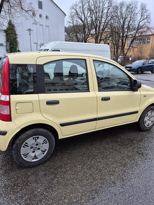 Gebraucht Fiat Panda 60 PS (44 kW) 2011 Gelb Kleinwagen