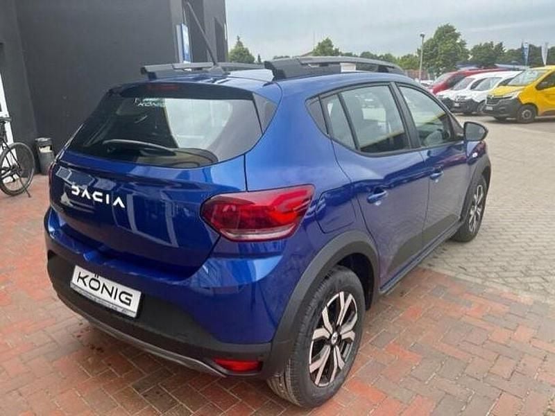 Gebraucht Dacia Sandero Expression 91 PS (66 kW) 2023 Blau Kleinwagen