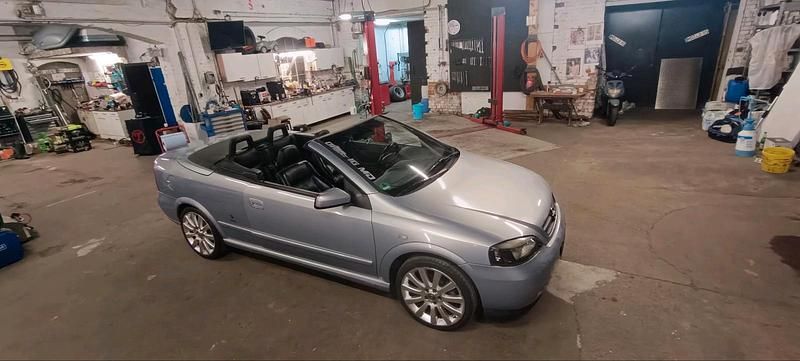 Gebraucht Opel Astra Cabriolet 125 PS (91 kW) 2001 Silber Cabrio