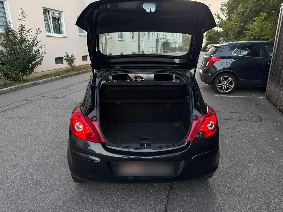 Gebraucht Opel Corsa 69 PS (50 kW) 2014 Schwarz Kleinwagen