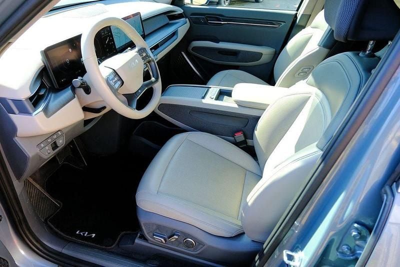 Gebraucht Kia EV9 Air 150 kW (204 PS) 2024 Grün SUV