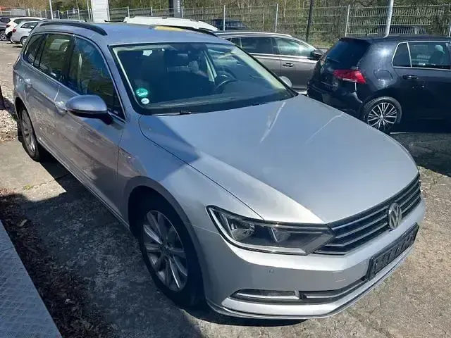 Usata VW Passat 150 CV (110 kW) 2015 Argento Station wagon