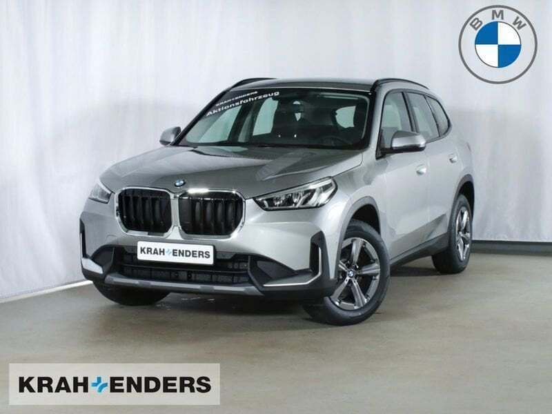 Spacesilber Neu 2024 BMW X1 Sport Line SUV | 40.620 € (Superpreis) - Bild 1/4